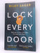 Lock Every Door - Riley Sager; 