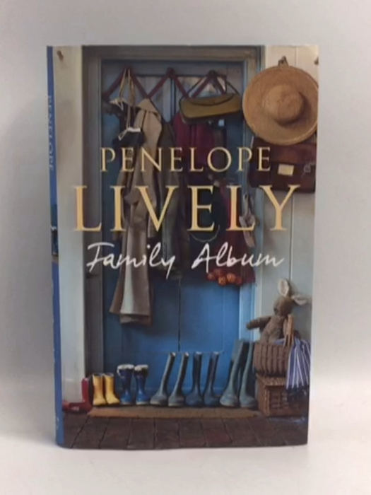 Family Album (Hardcover) - Penelope Lively