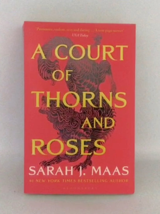 A Court of Thorns and Roses - Sarah J. Maas