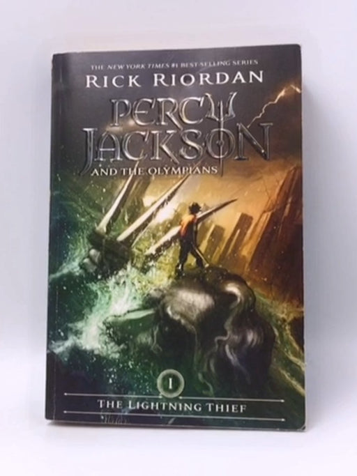 The Lightning Thief (Percy Jackson and the Olympians #1) - Rick Riordan