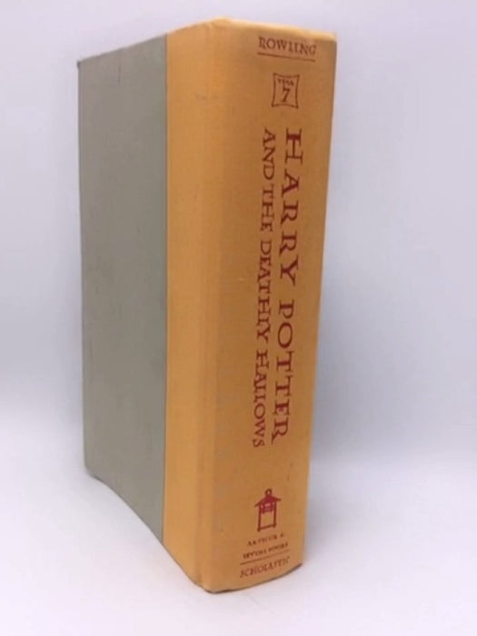 Harry Potter and the Deathly Hallows - Hardcover - J.K. Rowling