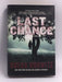 Last Chance - Hardcover - Gregg Hurwitz