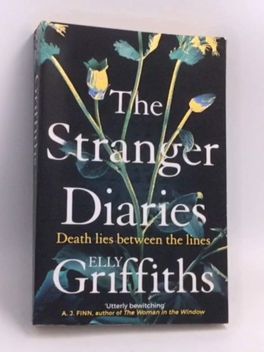 The Stranger Diaries - Elly Griffiths