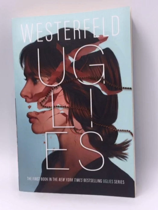 Uglies - Scott Westerfeld; 