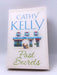 Past Secrets - Cathy Kelly; 