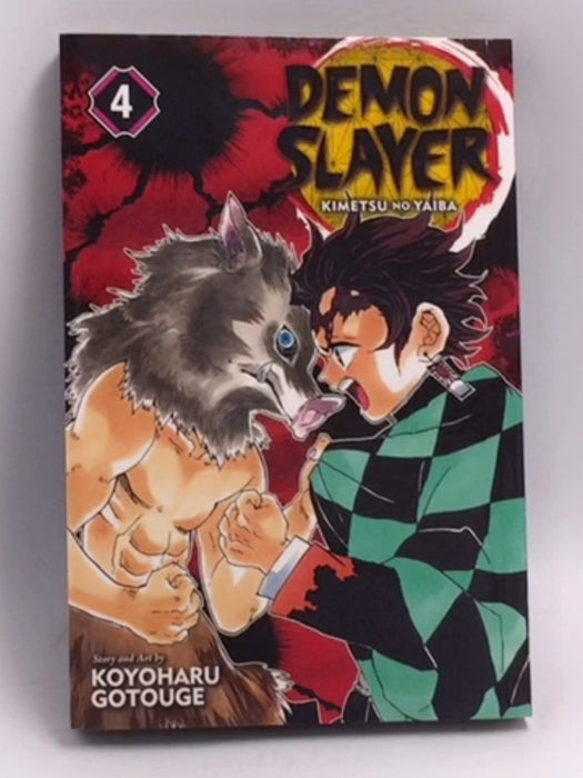 Demon Slayer: Kimetsu no Yaiba, Vol. 4 - Koyoharu Gotouge; 