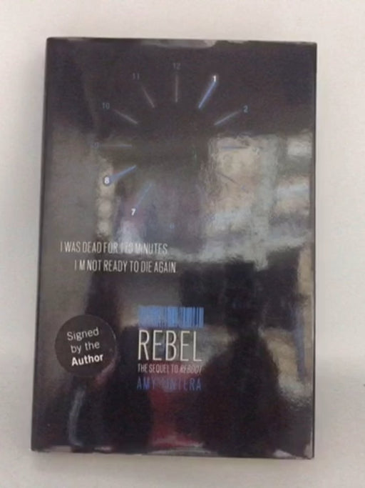 Rebel - Amy Tintera; 