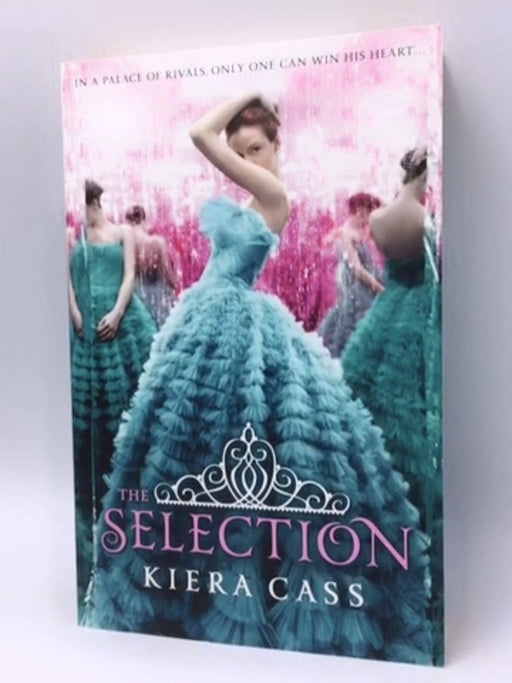 The Selection - Kiera Cass; 