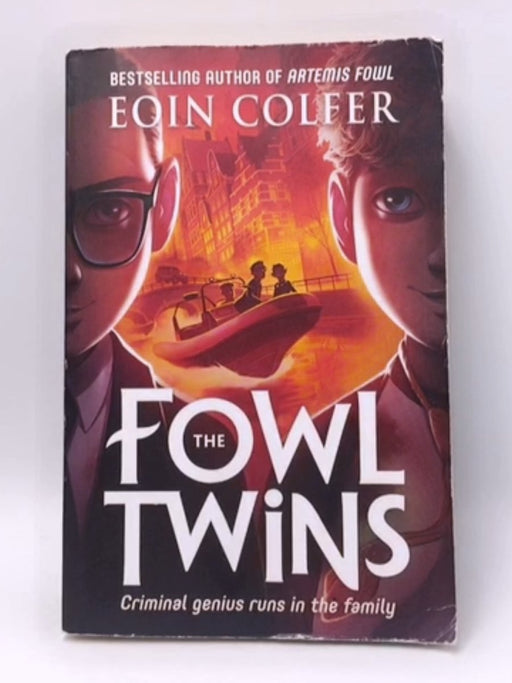 The Fowl Twins - Eoin Colfer; 