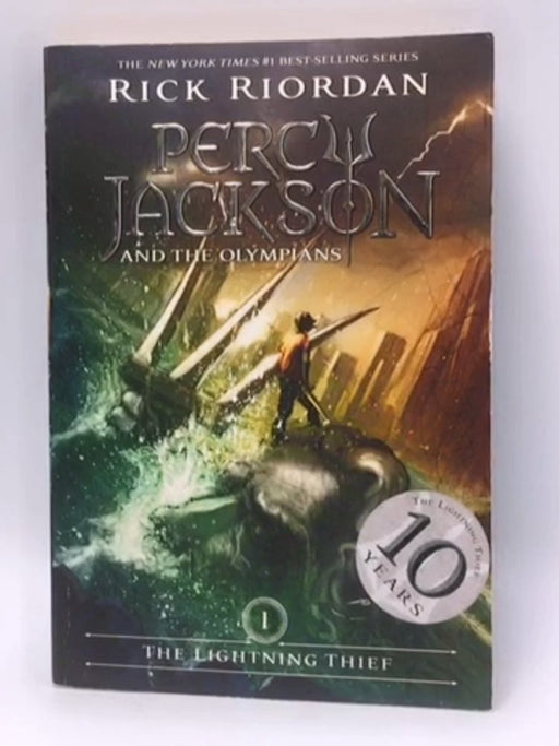 The Lightning Thief (Percy Jackson and the Olympians #1) - Rick Riordan