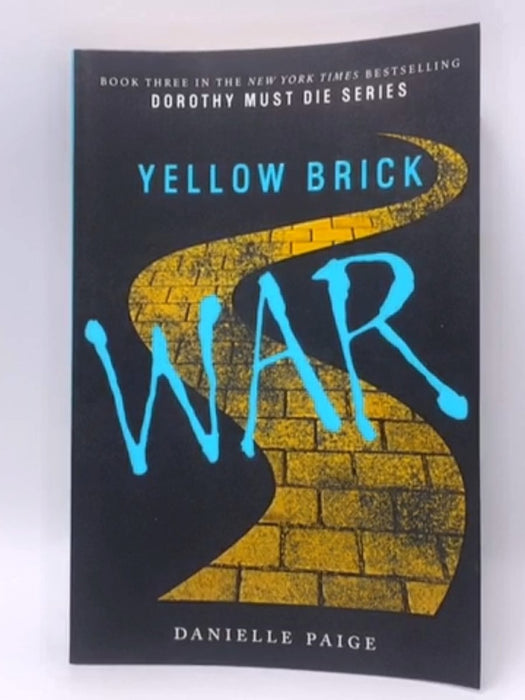 Yellow Brick War - Danielle Paige