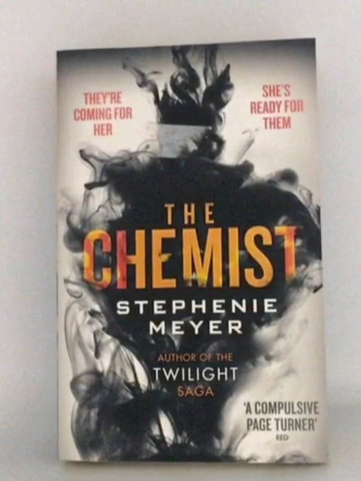 The Chemist - Stephenie Meyer; 