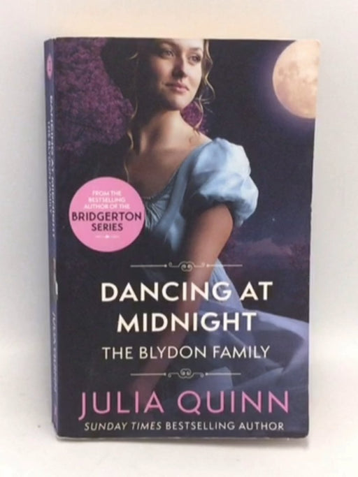 Dancing at Midnight - Julia Quinn; 