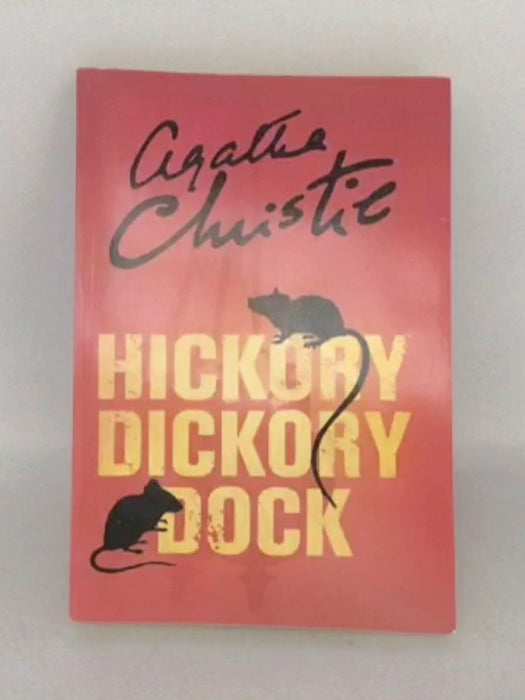 Hickory Dickory Dock - Agatha Christie; 