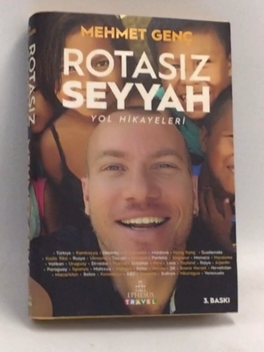Rotasız Seyyah: Yol Hikayeleri- [Hardcover] - Mehmet Genç