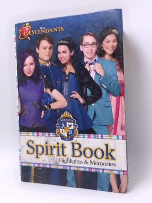 Disney Descendants:: Highlights and Memories - Andrew Scheppmann; 