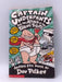 Captain Underpants and the Attack of the Talking Toilets - Dav Pilkey 