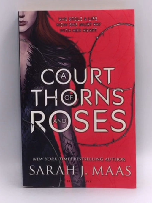 A Court of Thorns and Roses - Sarah J. Maas; 