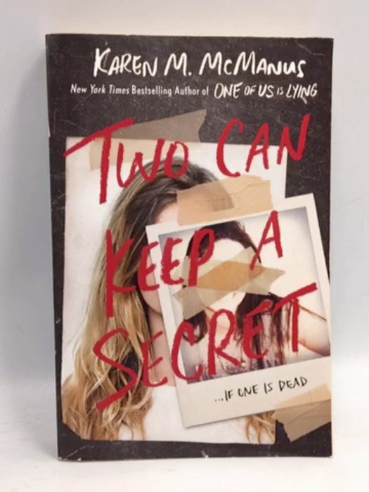 Two Can Keep a Secret - Karen M. McManns;