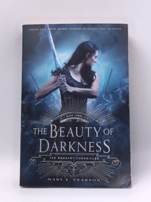 The Beauty of Darkness - Mary E. Pearson; 