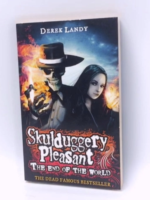 Skulduggery Pleasant - Derek Landy; 