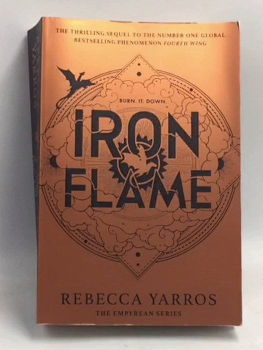 Iron Flame - Rebecca Yarros; 