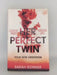 Her Perfect Twin - Sarah Bonner; 