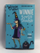 Winnie the Witch: Winnie Spells Trouble   - Laura Owen