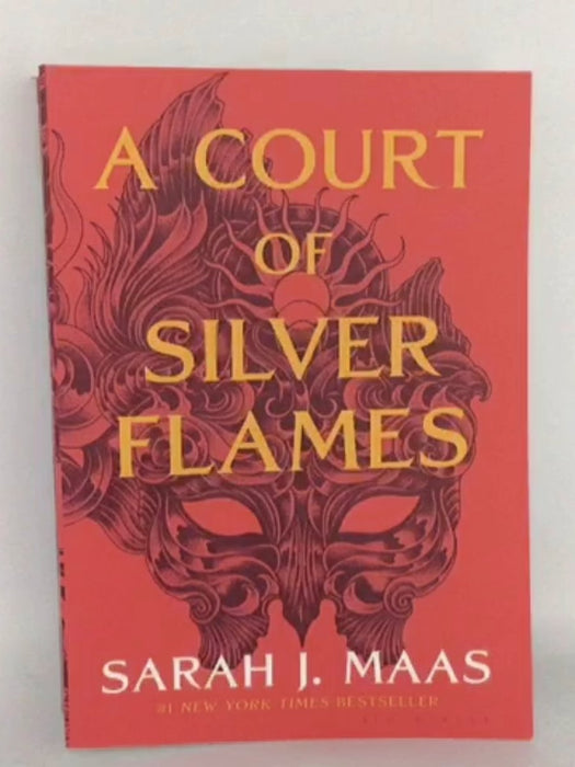 A Court of Silver Flames - Sarah J. Maas; 