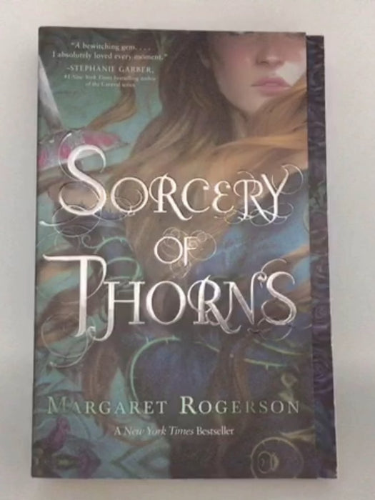 Sorcery of Thorns - Margaret Rogerson; 