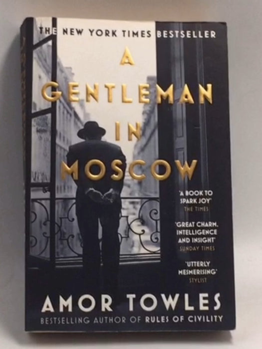 A Gentleman in Moscow - Amor Towels