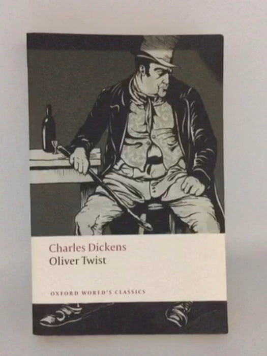 Oliver Twist - Charles Dickens; 