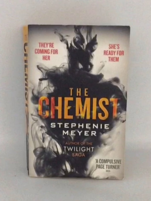 The Chemist - Stephenie Meyer; 
