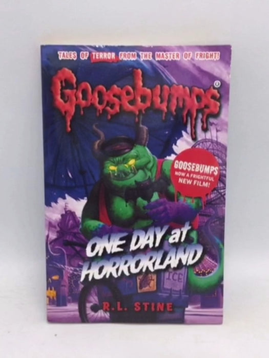 One Day at Horrorland - R. L. Stine; 