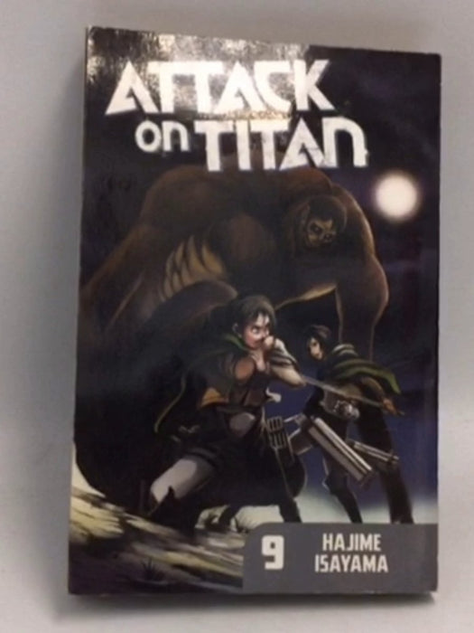 Attack on Titan Vol.9 - Hajime Isayama; Hajime Isayama; 