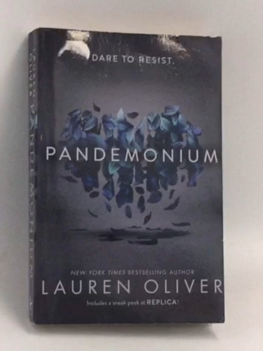 Pandemonium - Lauren Oliver; 