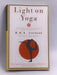Light on Yoga - B.K.S. Iyengar; 