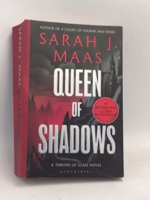 Queen of Shadows - Sarah J. Maas