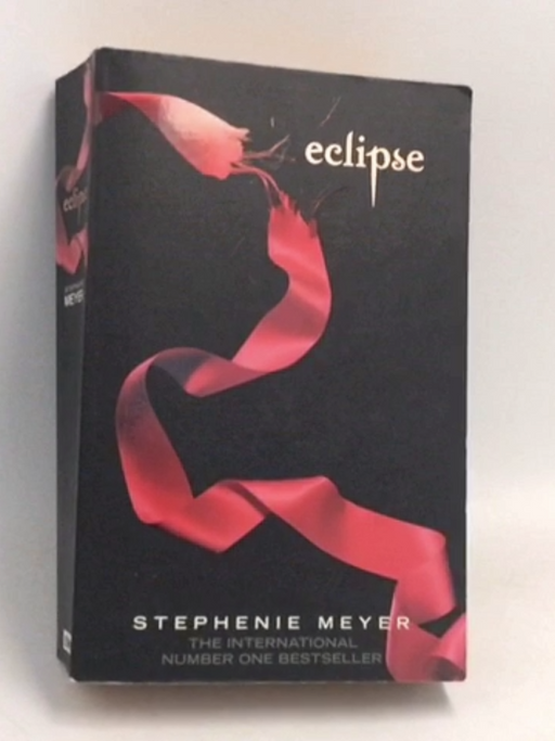 Eclipse - Stephenie Meyer; 
