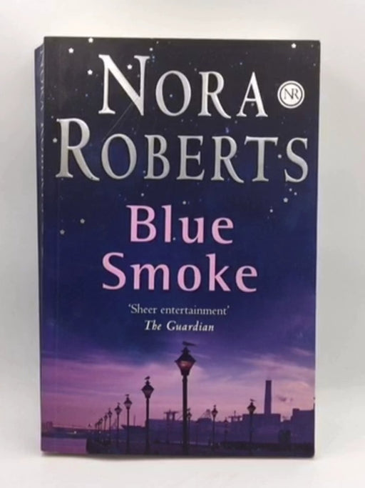 Blue Smoke - Roberts Nora; 