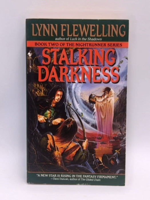 Stalking Darkness - Lynn Flewelling; 