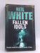 Fallen Idols - White, Neil; 