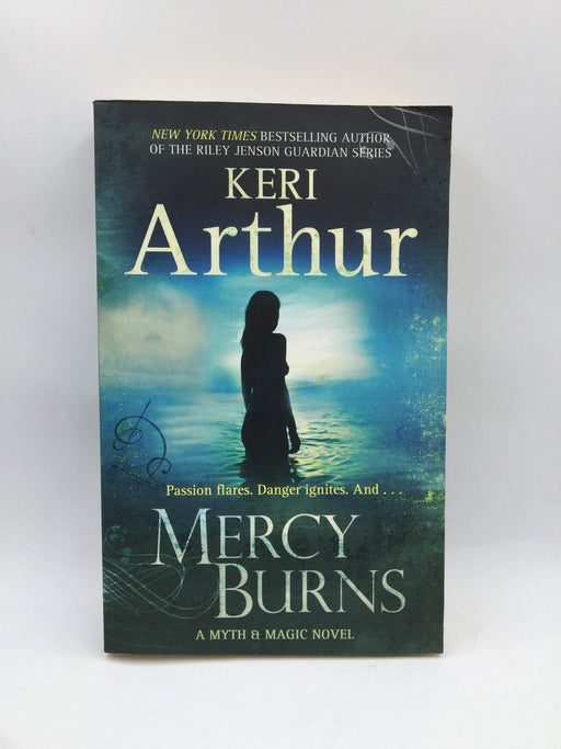 Mercy Burns - Keri Arthur; 