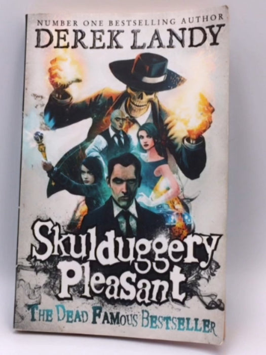 Skulduggery Pleasant - Derek Landy