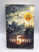 The 5th Wave Movie Tie-in: The First Book Of The 5th Wave - Rick Yancey; 