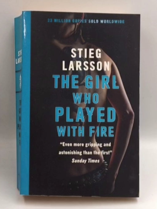 The Girl Who Played With Fire (Millennium Series) - Stieg-Larsson; 