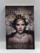 The Glittering Court - Richelle Mead; 